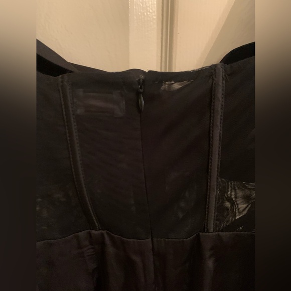 Oh Polly black mini dress with sleeves - Picture 3 of 6